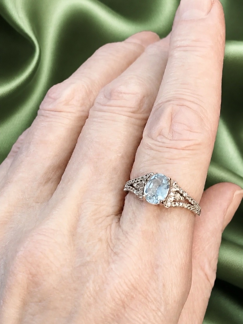 Genuine Aquamarine solitaire set in rhodium over 925 Sterling silver. Brand new